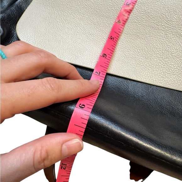 👜 Fossil Harper Black Cream Leather Crossbody Messenger Purse OS 👜 - Picture 10 of 11